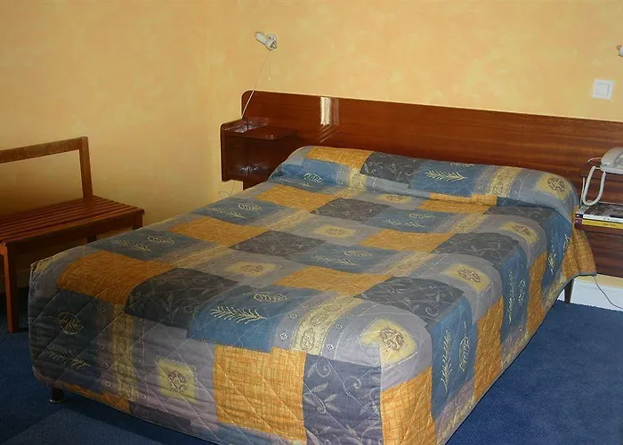 Moderne Отель 2*